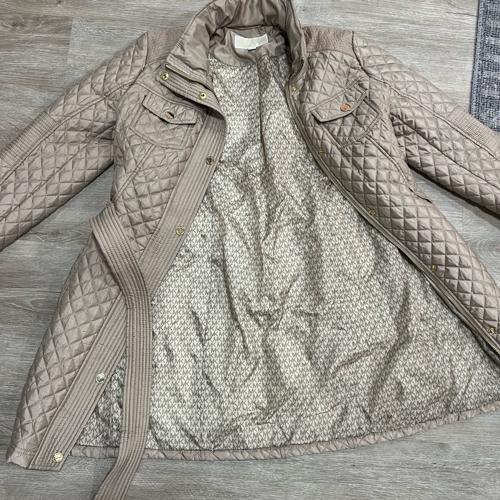 Michael Kors Tan Quilted Puffer Jacket Size small belted waist